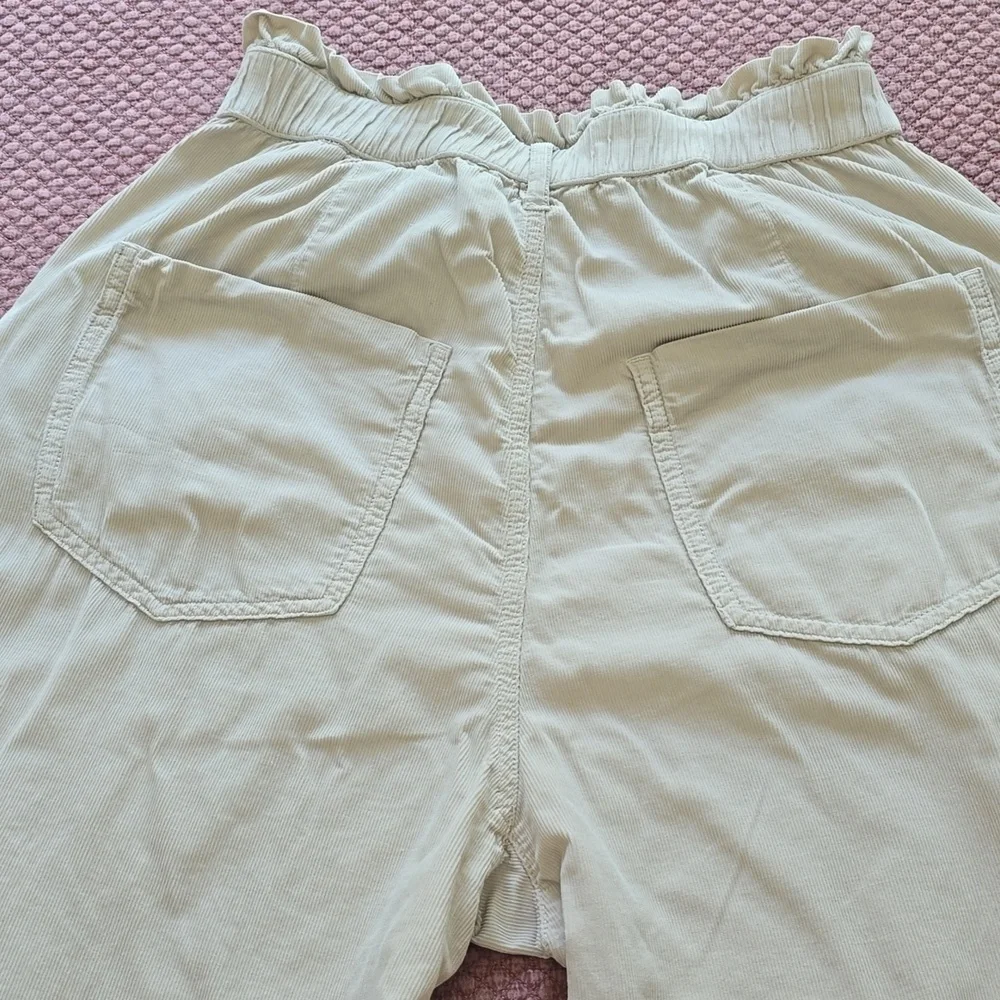 Zara Women's Cream High-Waisted Pants - Picture 10 of 14